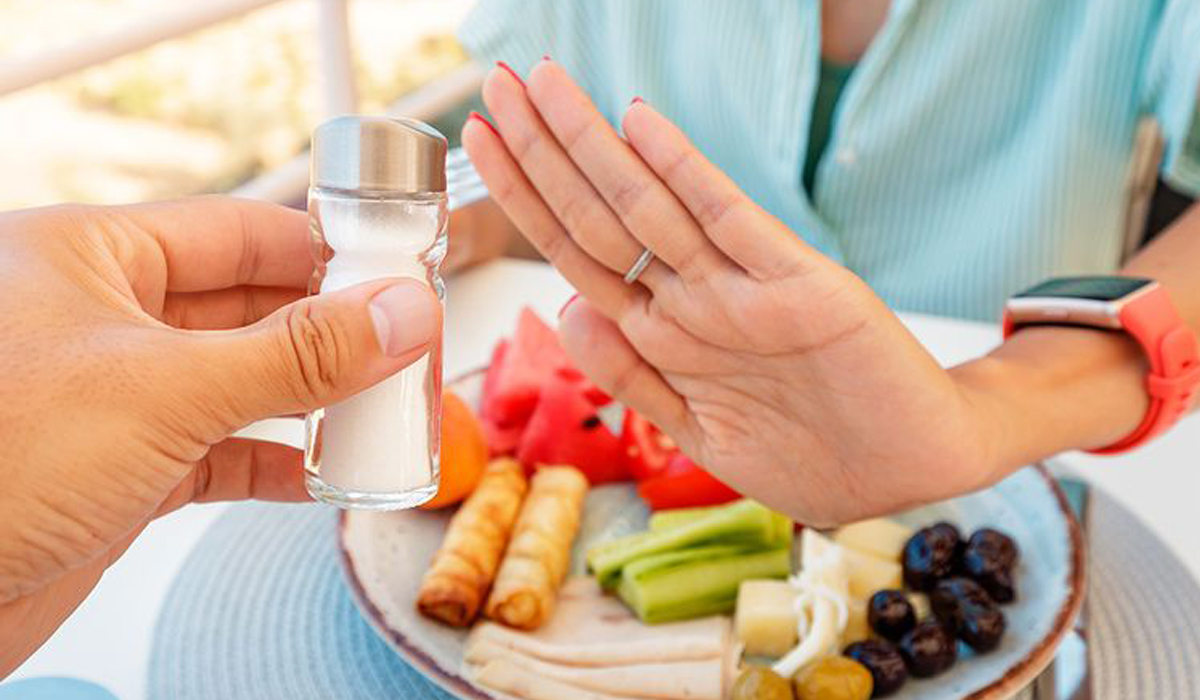Avoiding salt in meals
